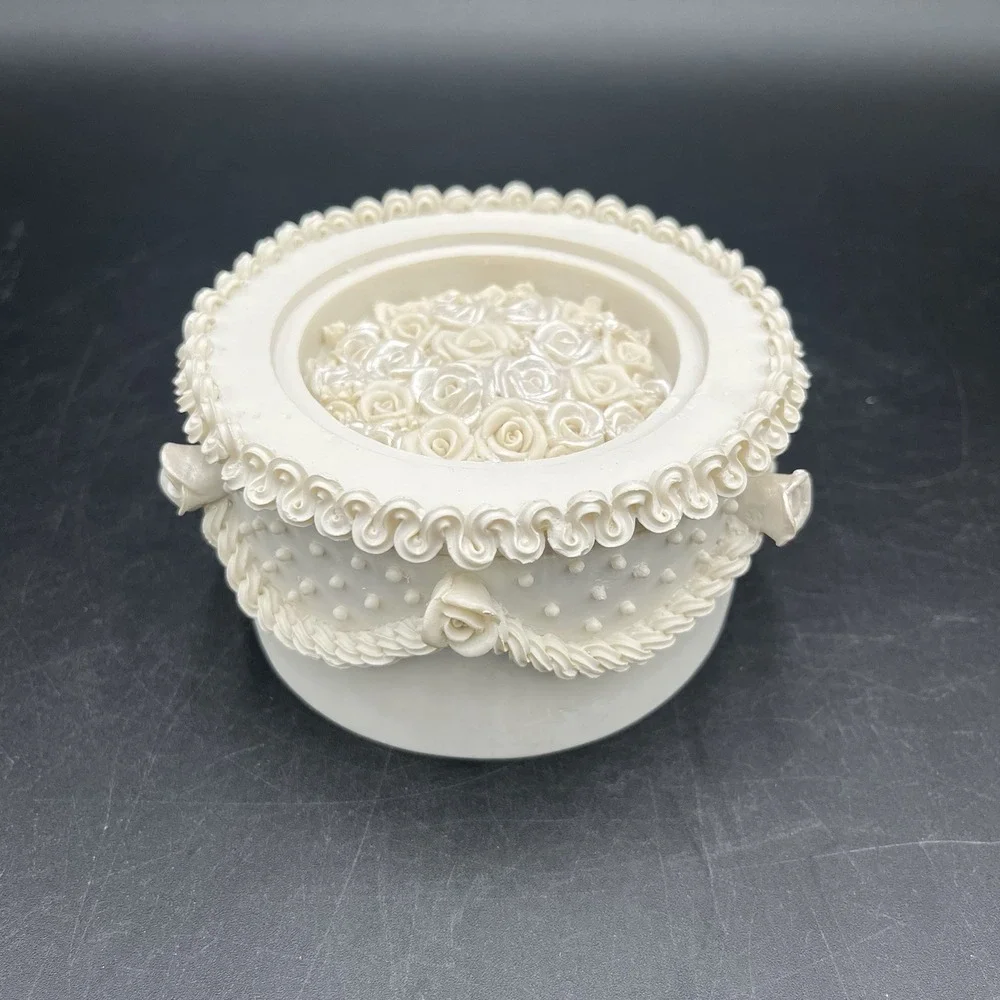 Lillian Rose Resin Music Box Wedding Cake Plays Wedding March Bride Groom video